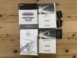 TOYOTA HARRIER PREMIUM 2019 full