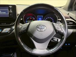 TOYOTA C-HR G 2017 full