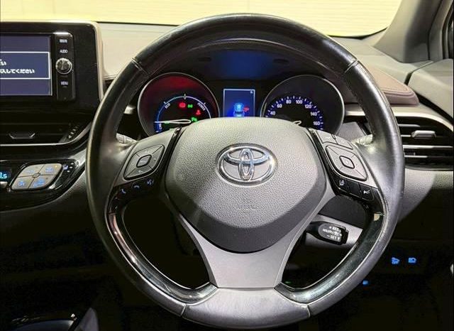 TOYOTA C-HR G 2017 full