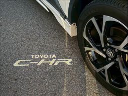 TOYOTA C-HR G 2017 full