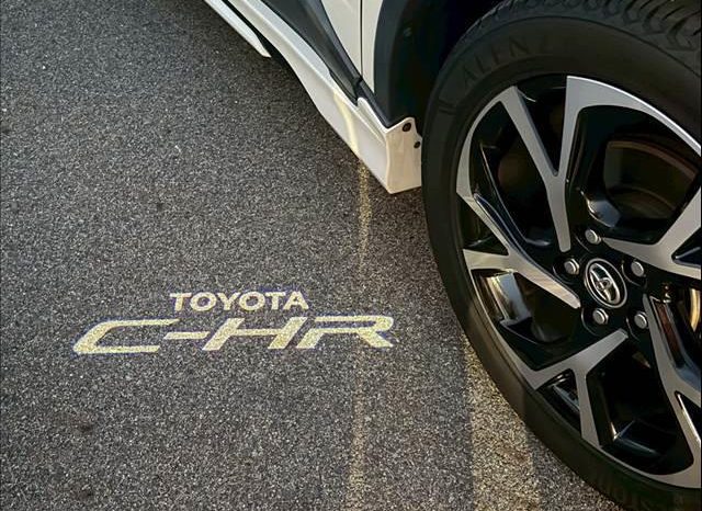 TOYOTA C-HR G 2017 full