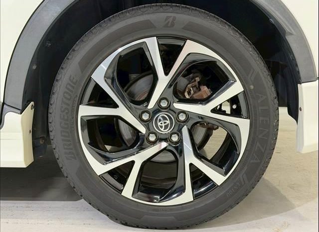 TOYOTA C-HR G 2017 full