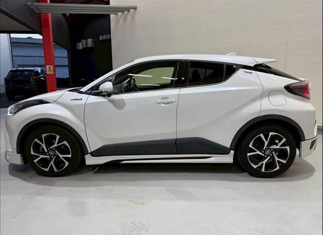 TOYOTA C-HR G 2017 full