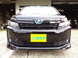 TOYOTA VOXY HYBRID V 2015 full