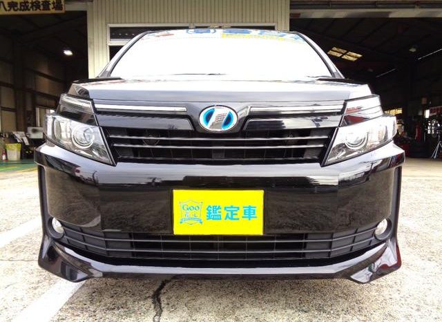 TOYOTA VOXY HYBRID V 2015 full