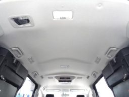 TOYOTA VOXY HYBRID V 2015 full