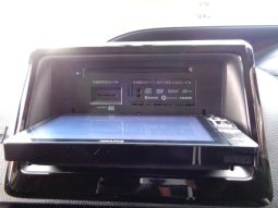 TOYOTA VOXY HYBRID V 2015 full