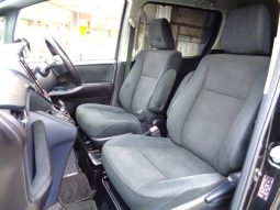 TOYOTA VOXY HYBRID V 2015 full