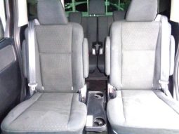 TOYOTA VOXY HYBRID V 2015 full