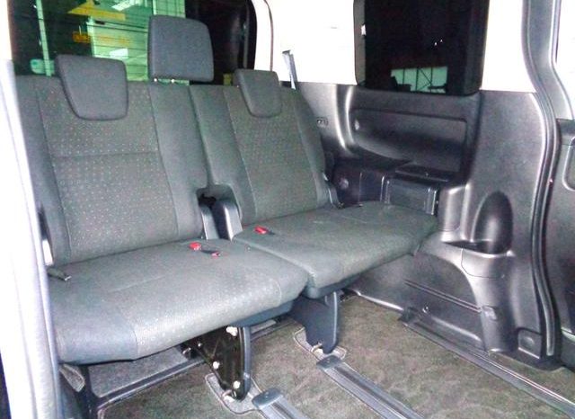 TOYOTA VOXY HYBRID V 2015 full