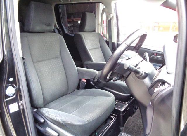 TOYOTA VOXY HYBRID V 2015 full