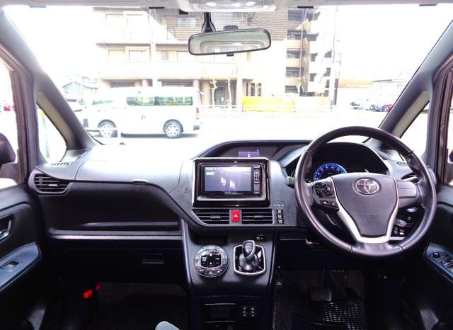 TOYOTA VOXY HYBRID V 2015 full