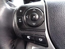 TOYOTA VOXY HYBRID V 2015 full