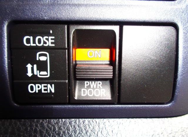 TOYOTA VOXY HYBRID V 2015 full