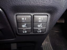 TOYOTA VOXY HYBRID V 2015 full