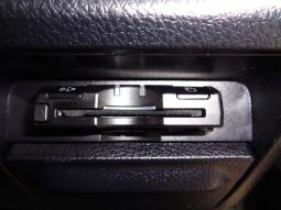 TOYOTA VOXY HYBRID V 2015 full