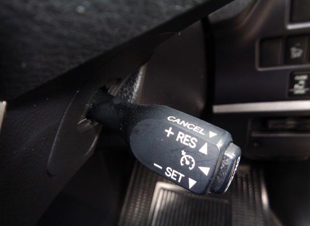 TOYOTA VOXY HYBRID V 2015 full