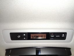 TOYOTA VOXY HYBRID V 2015 full