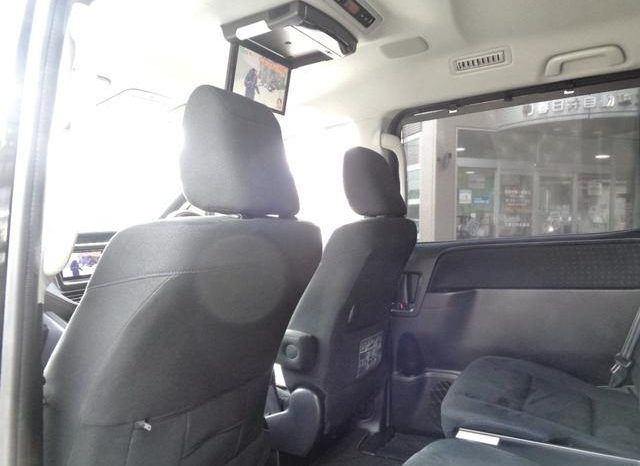 TOYOTA VOXY HYBRID V 2015 full