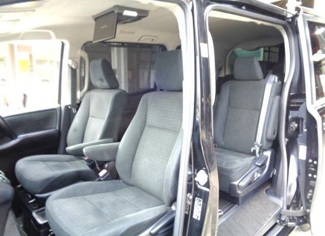 TOYOTA VOXY HYBRID V 2015 full