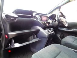 TOYOTA VOXY HYBRID V 2015 full