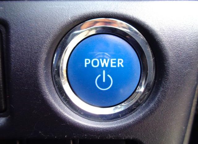 TOYOTA VOXY HYBRID V 2015 full