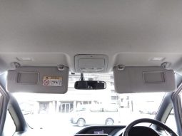 TOYOTA VOXY HYBRID V 2015 full