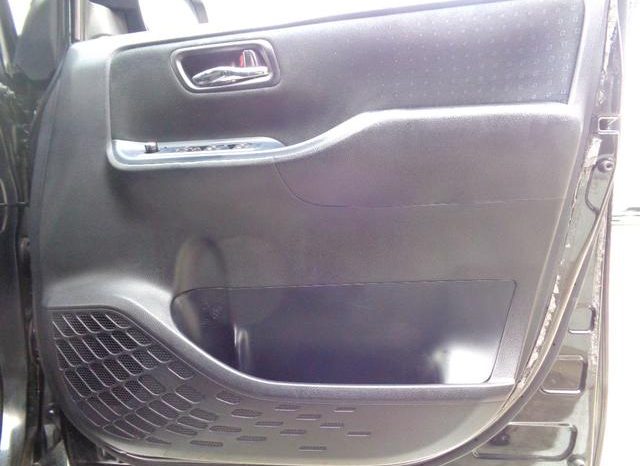 TOYOTA VOXY HYBRID V 2015 full