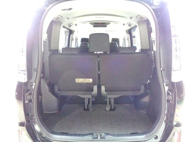 TOYOTA VOXY HYBRID V 2015 full