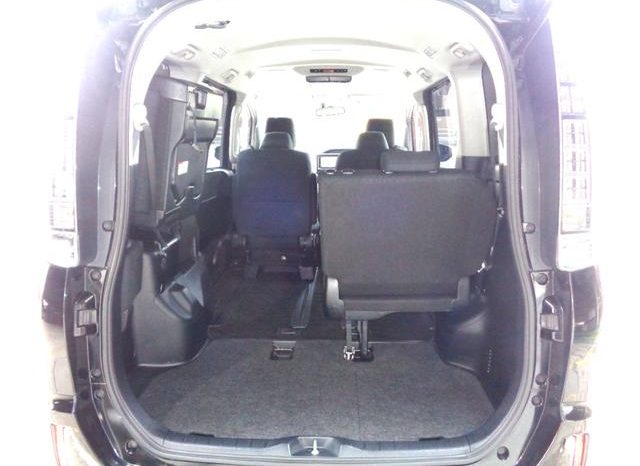 TOYOTA VOXY HYBRID V 2015 full