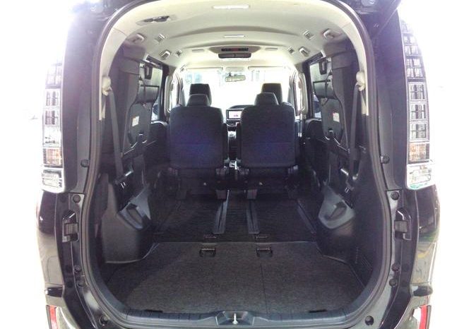 TOYOTA VOXY HYBRID V 2015 full