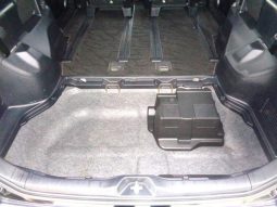 TOYOTA VOXY HYBRID V 2015 full