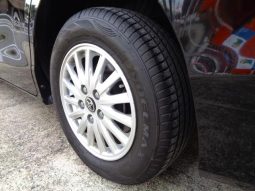 TOYOTA VOXY HYBRID V 2015 full