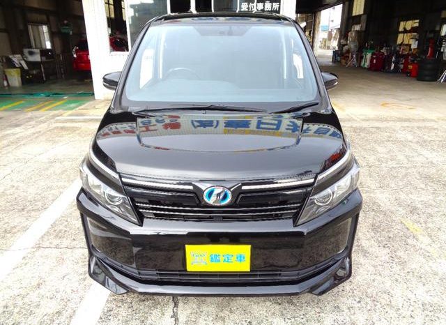 TOYOTA VOXY HYBRID V 2015 full