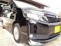 TOYOTA VOXY HYBRID V 2015 full