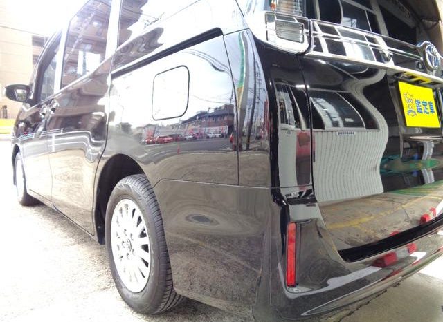 TOYOTA VOXY HYBRID V 2015 full