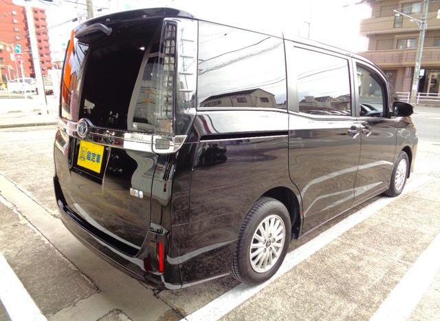 TOYOTA VOXY HYBRID V 2015 full