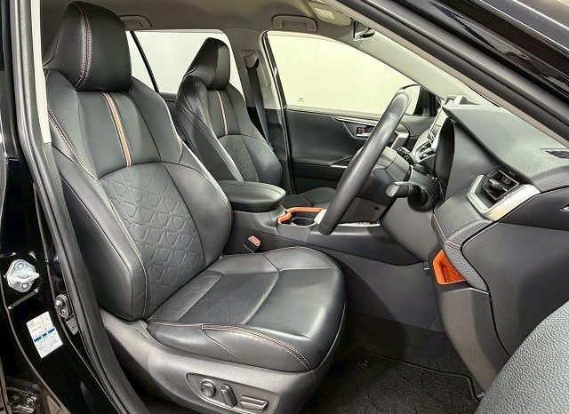 TOYOTA RAV4 ADVENTURE 2020 full