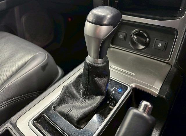 TOYOTA LAND CRUISER PRADO TX L PACKAGE 2020 full