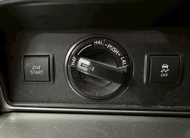 TOYOTA LAND CRUISER PRADO TX L PACKAGE 2020 full