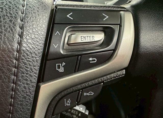 TOYOTA LAND CRUISER PRADO TX L PACKAGE 2020 full