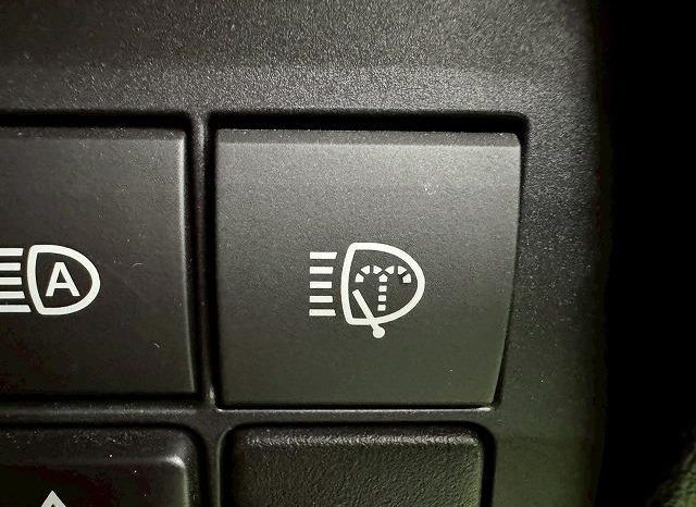 TOYOTA LAND CRUISER PRADO TX L PACKAGE 2020 full