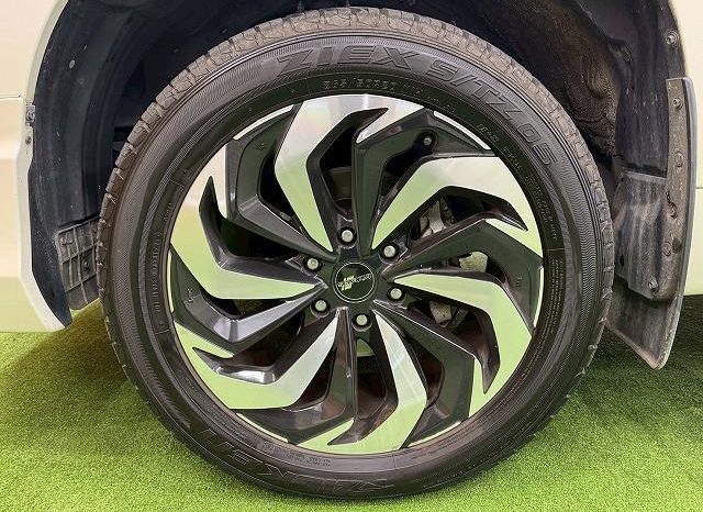 TOYOTA LAND CRUISER PRADO TX L PACKAGE 2020 full