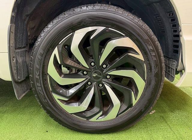 TOYOTA LAND CRUISER PRADO TX L PACKAGE 2020 full