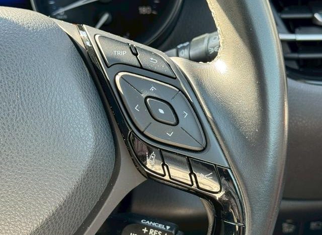 TOYOTA C-HR G 2017 full