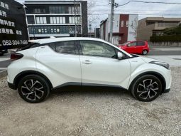 TOYOTA C-HR G 2017 full