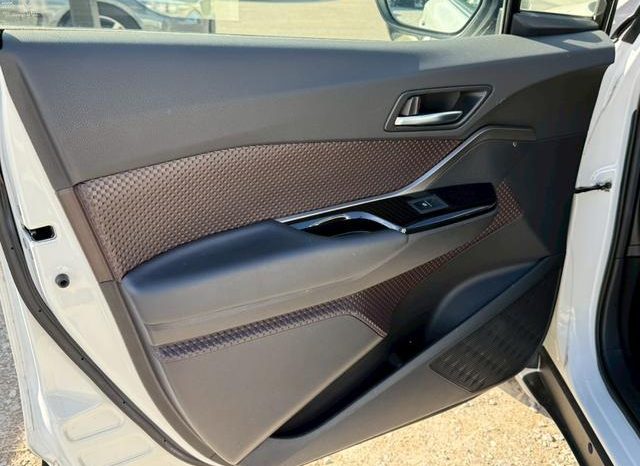 TOYOTA C-HR G 2017 full