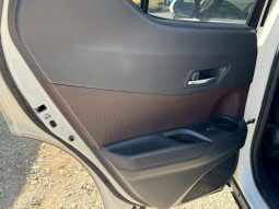 TOYOTA C-HR G 2017 full