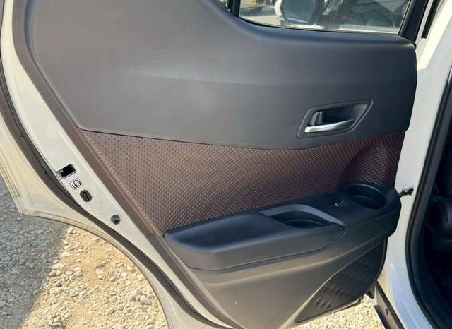 TOYOTA C-HR G 2017 full