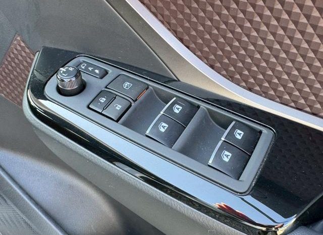 TOYOTA C-HR G 2017 full